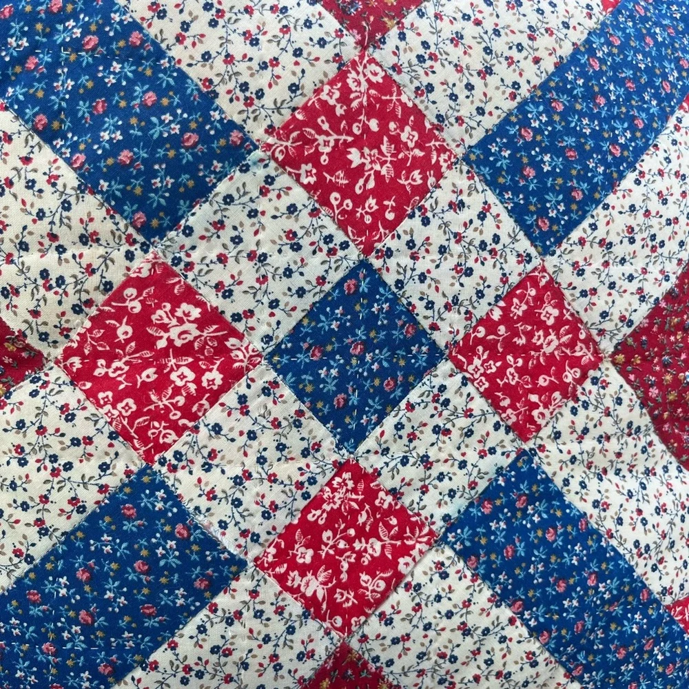 Floral Patchwork Quilt - Red, Blue, and cream decor. Pillow